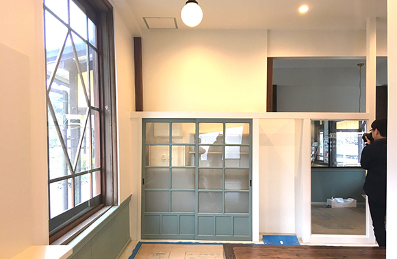 採銅所駅舎第二待合室05